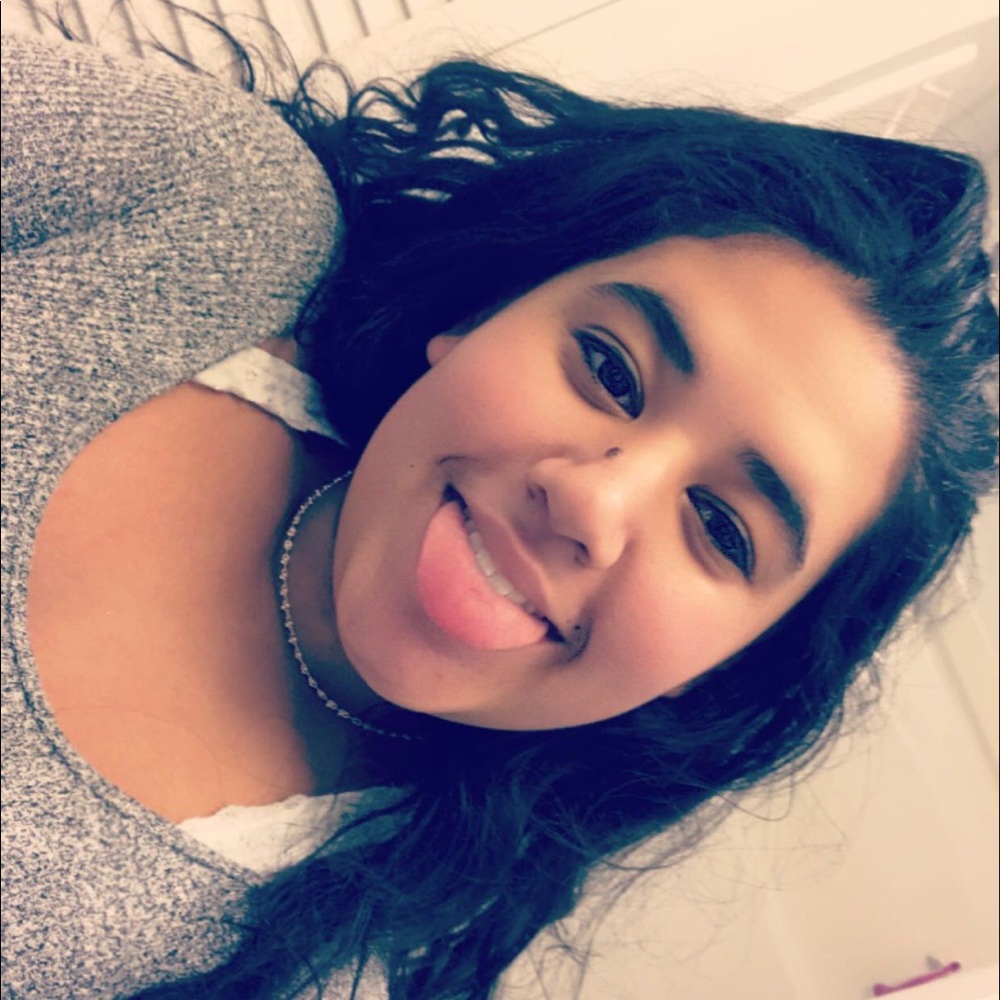 Meet your Posher, Aylanie